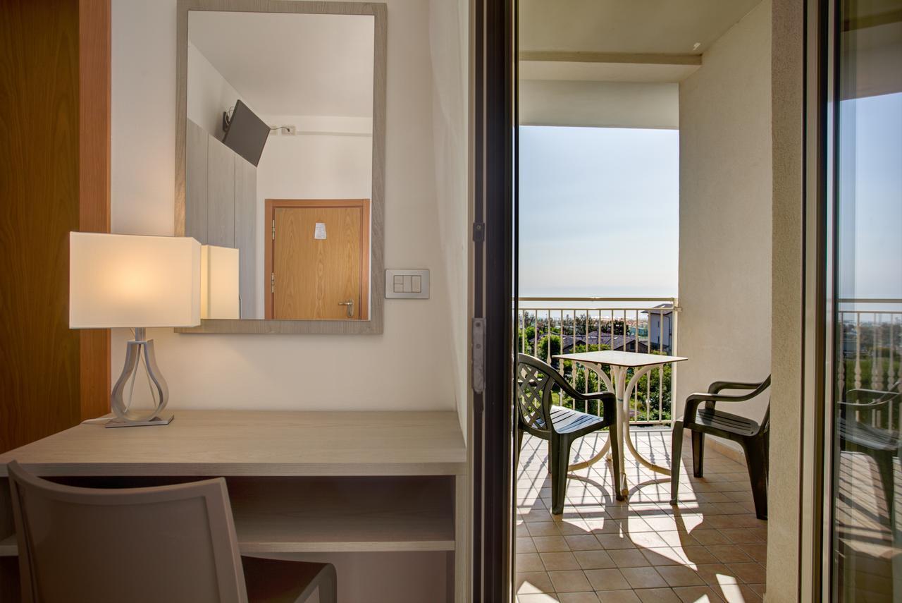 Hotel Amedea Cervia Exterior foto
